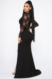 Deep-V Sexy Slit Mermard Evening Dress with Lace Sleeves