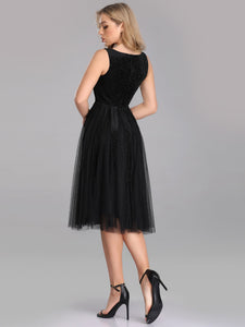 Short Knee-Length Black V Neck  Cocktail Dresses EZ